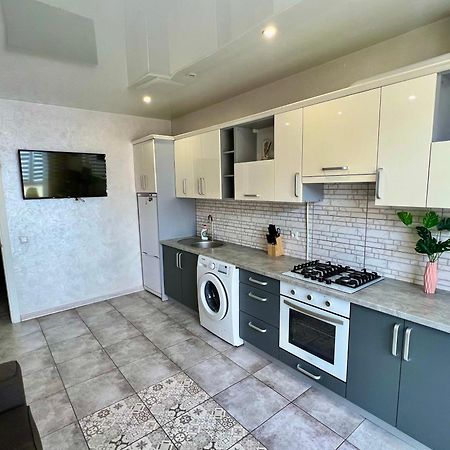 Apartment In Center Premium Ивано-Франковск Экстерьер фото
