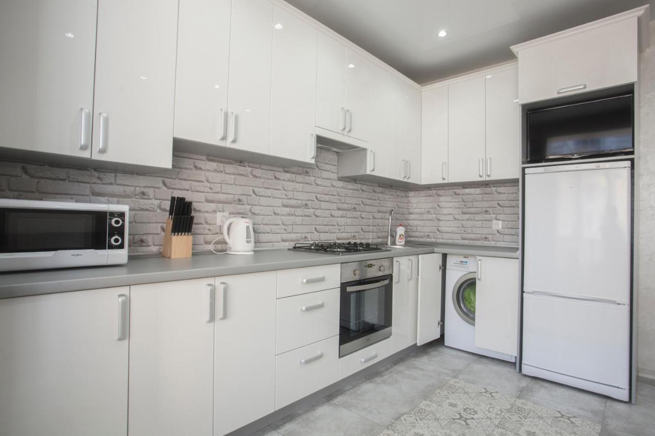 Apartment In Center Premium Ивано-Франковск Экстерьер фото
